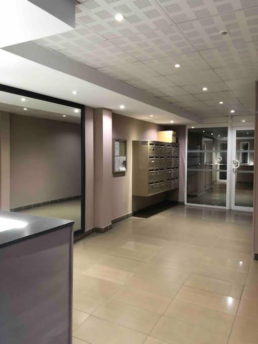 Bel Appartement Nimois Au Calme Avec Balcon Nîmes Esterno foto